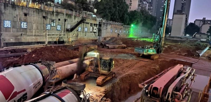 资产公司：疫情防控毫不松懈 复工复产热火朝天1.jpg